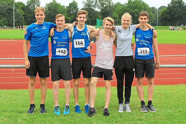Gute Leistungen zeigten die Läufer vom TV Westfalia Epe auch bei den Westfälischen Freiluftmeisterschaften in Gütersloh. Sehr gut lief es für Pauline Meyer (2.v.re.).