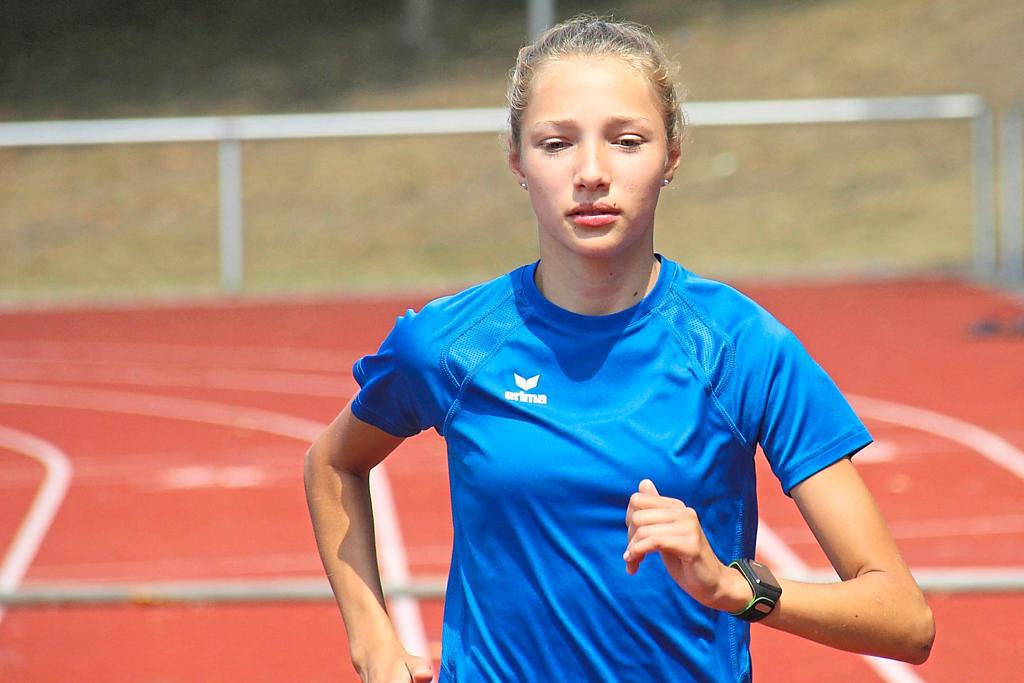 So spielend leicht wie es bei Fabiane Meyer bisweilen aussieht, ist es dann doch nicht. In Ulm erreichte die 16-Jährige dennoch gefahrlos das Finale.