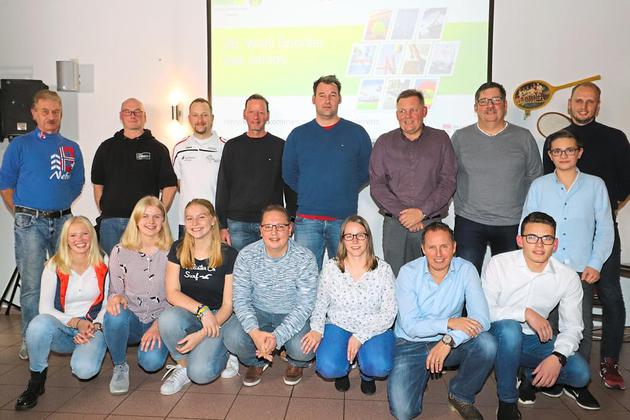 Bei der Pressekonferenz zur Sportlerwahl präsentierte sich im Clubhaus des TV Grün-Gold ein Teil der Nominierten und der Mannschaftsverantwortlichen. Nicht allen war es möglich, an der von Ingo Sanft moderierten Vorstellung teilzunehmen.